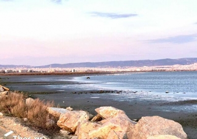 Υποχώρησε η θάλασσα από τον Θερμαϊκό ως το Καβούρι και την Κρήτη - Ένα μοναδικό φυσικό φαινόμενο