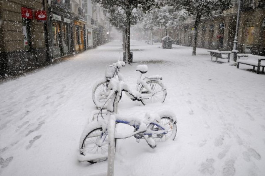 Ισπανία: Στις σφοδρότερες χιονοπτώσεις των τελευταίων δεκαετιών, προβλέπονται 20 εκατοστά χιόνι το επόμενο 24ωρο