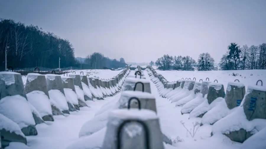 Πολεμικές προετοιμασίες στην Πολωνία - Δεκάδες χιλιόμετρα στα σύνορα οχυρώνονται