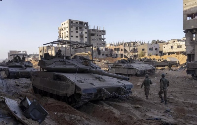 Ολοκληρωτικός πόλεμος κατά Παλαιστινίων - Bομβαρδισμός με 80 νεκρούς σε σχολείο της Γάζας - Ιράν: Το Ισραήλ θα καταστραφεί