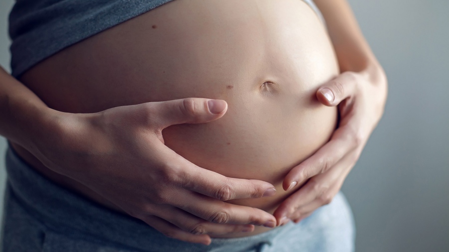 Πώς επηρεάζει το απόθεμα των ωοθηκών τη γονιμότητα και ποιοι παράγοντες το επηρεάζουν