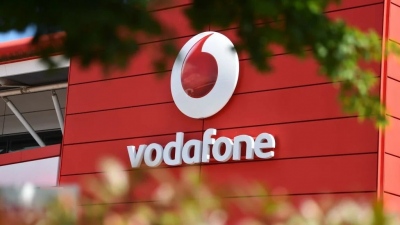 Απολύσεις ρεκόρ από Vodafone: Θα «κοπούν» 11.000 θέσεις εργασίας σε βάθος 3ετίας - Δεν επηρεάζεται η Ελλάδα