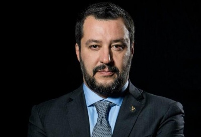 Διαψεύδει ο Salvini ότι μελετά εκλογές τον Μάρτιο – Μέγιστη προσοχή στην Ιταλία για τους εξτρεμιστές
