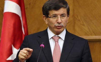 Kριτική Davutoglu σε Erdogan: Η Άγκυρα υπερεκτιμά την ισχύ της και ρισκάρει μια σύρραξη