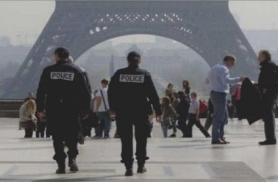 Γάλλοι αστυνομικοί απειλούν να εγκαταλείψουν τα πόστα τους όσο δουλεύουν χωρίς προστασία