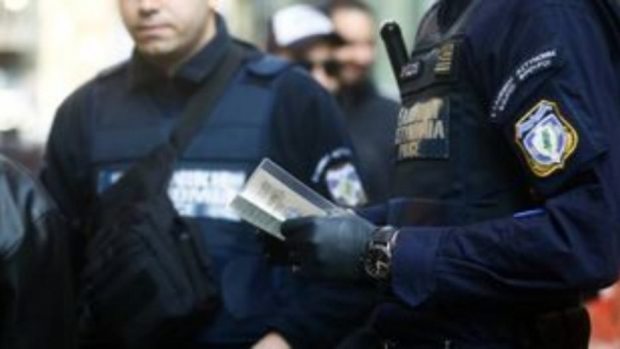 Σέρρες: Αστυνομικοί έριξαν πρόστιμο στην αυλή του ιδιοκτήτη για άσκοπη... μετακίνηση  - Τι υποστηρίζει ο δικηγόρος
