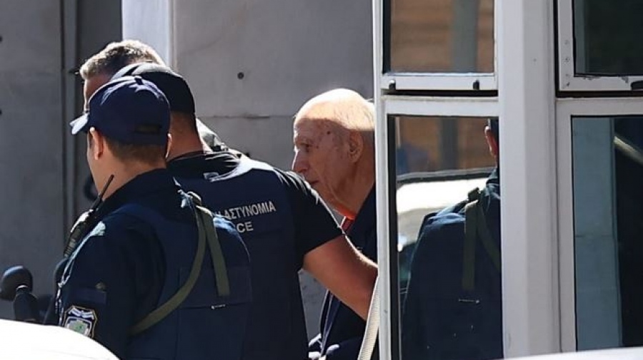 Στον εισαγγελέα ο 89χρονος δράστης των πυροβολισμών σε ΕΦΚΑ και Πρωτοδικείο: Δεν ήθελα να σκοτώσω