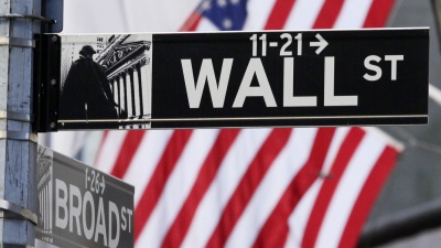 Προειδοποιούν JPMorgan, Goldman, Barclays: Ο εμπορικός πόλεμος θα τελειώσει... την Wall