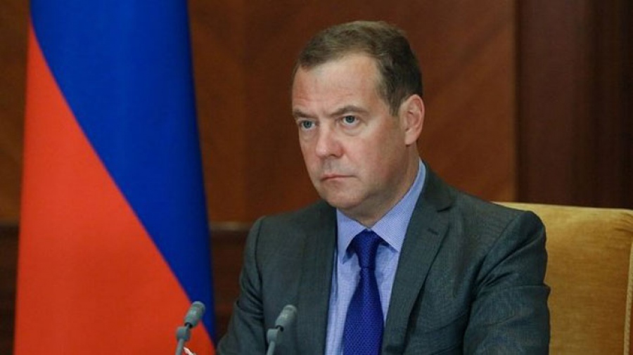 Προειδοποίηση Medvedev: Πιο κοντά η πυρηνική Αποκάλυψη, όσο δίνουν καταστροφικά όπλα στην Ουκρανία