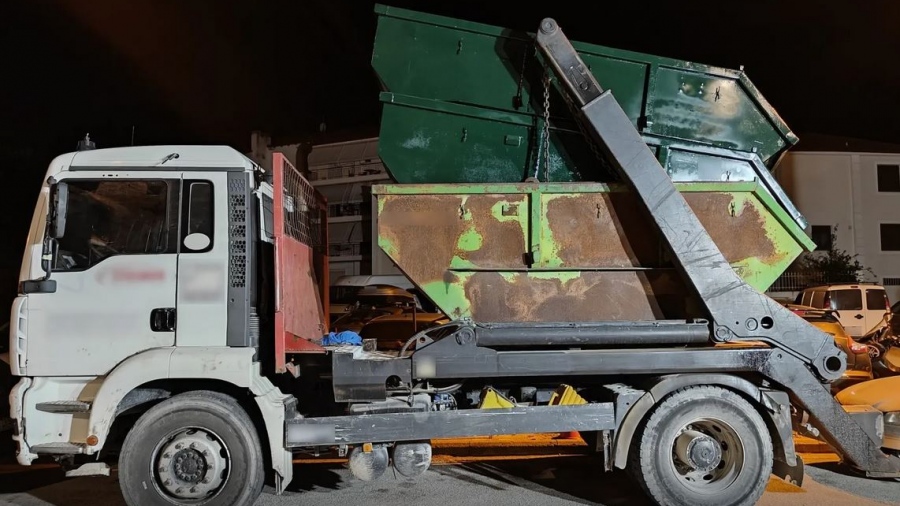 ΕΛ.ΑΣ: Τρεις συλλήψεις για κλοπές μεγάλων δημοτικών μεταλλικών κάδων από Κιλκίς και Θεσσαλονίκη