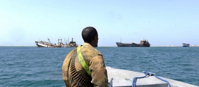 Απαγωγή 19 ναυτών από πλοίο της ελληνικής Navios Maritime Acquisition