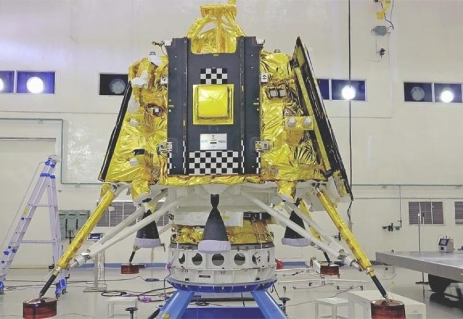 Η Ινδία έφτασε στο φεγγάρι με τον πύραυλο Chandrayaan-3