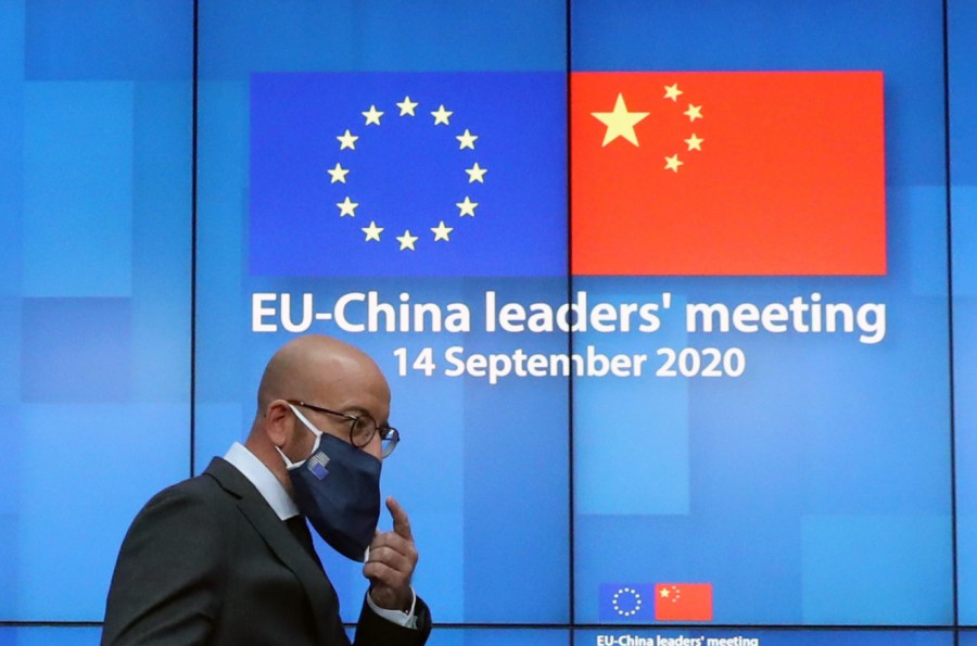 Βloomberg: Γιατί είναι μέγα λάθος η επενδυτική συμφωνία Ευρωπαϊκής Ένωσης - Κίνας
