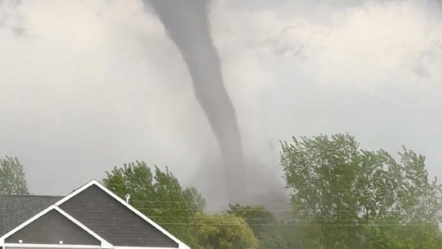 Ανεμοστρόβιλοι σάρωσαν Kentucky και Missouri (ΗΠΑ): Τουλάχιστον 20 νεκροί και σημαντικές ζημιές
