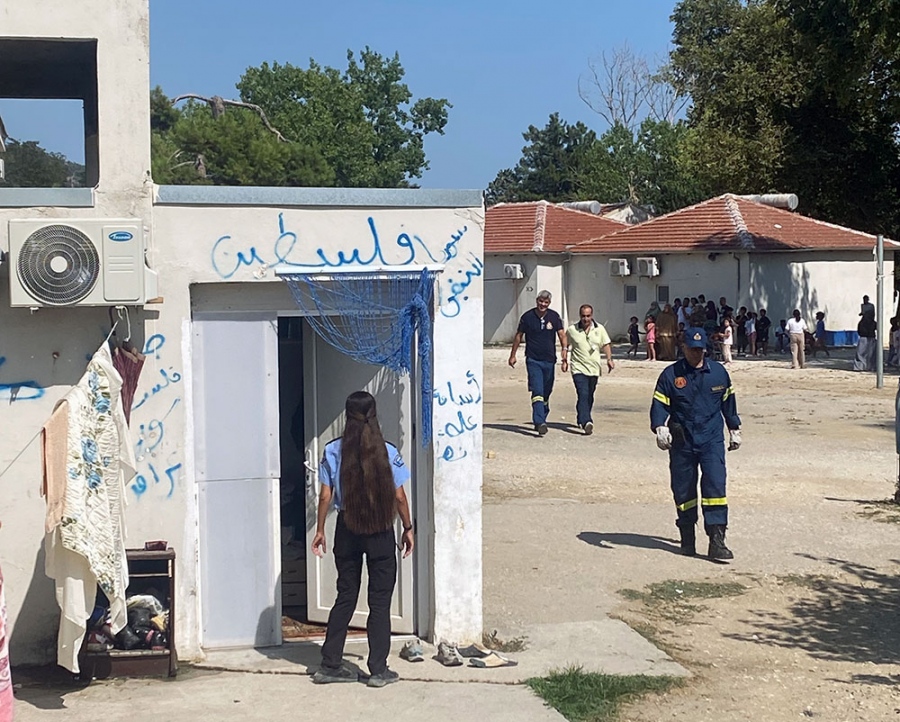 Φωτιά στο κέντρο λαθρομεταναστών Καβάλας – Κινητοποίηση του κρατικού μηχανισμού για τα στρώματα των εισβολέων