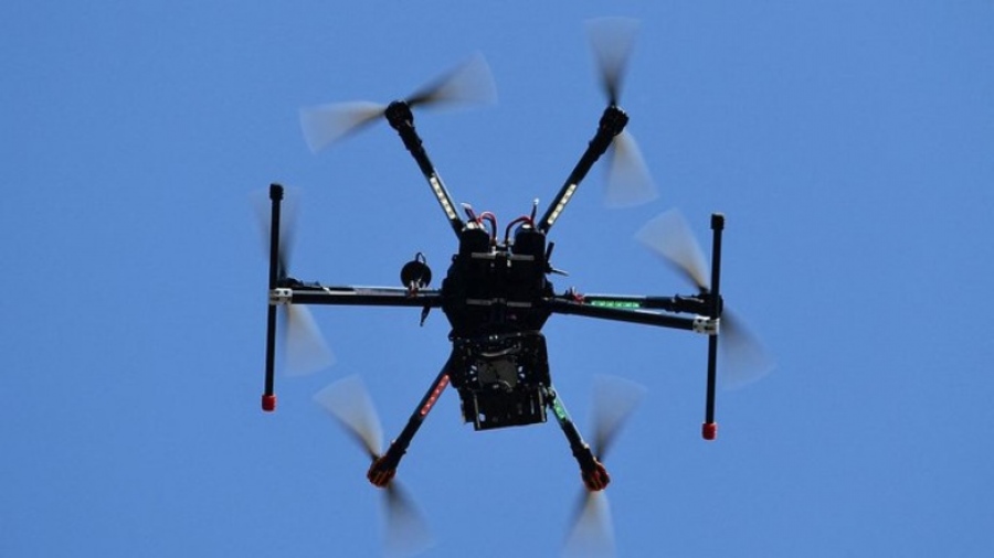 Παρέδιδαν κινητά και ναρκωτικά σε φυλακισμένους με… drones