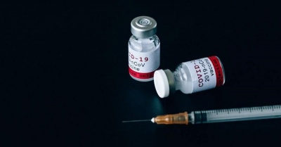 ECDC: Η μισή Ευρώπη «γύρισε την πλάτη» στα εμβόλια κατά του Covid - Μόλις το 8,8% των ηλικιωμένων στην Ελλάδα