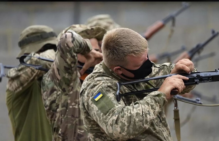 FT: Η Ουκρανία έχει ελάχιστες ελπίδες να επιστρατεύσει 500.000 άνδρες - Οργή για το νομοσχέδιο που ευνοεί τους πλούσιους