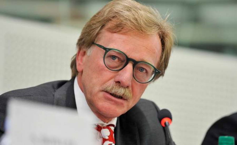 Mersch (ΕΚΤ): Εξαιρετικά δύσκολο εγχείρημα η ανάκαμψη της Ευρωζώνης