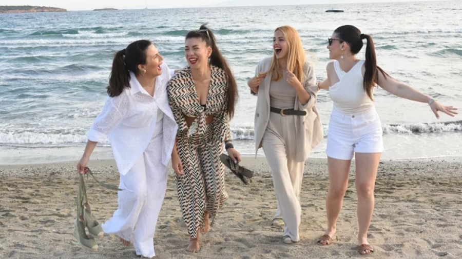 Γυναικολόγος δίνει πέντε συμβουλές στις γυναίκες για τη διαφύλαξη της υγείας το καλοκαίρι