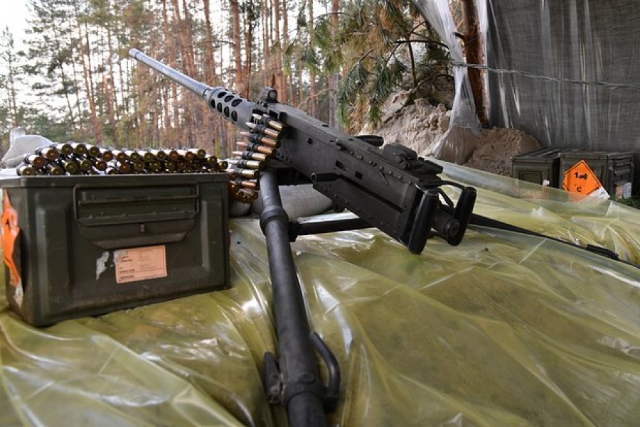 Τους ταπείνωσαν: Ρωσικά στρατεύματα κατέσχεσαν μεγάλο φορτίο αμερικανικών βαρέων πολυβόλων Browning M2