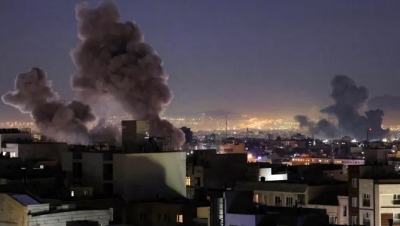 Καταιγισμός πληγμάτων  - Δύο νέες ισχυρές εκρήξεις συγκλόνισαν την Τεχεράνη