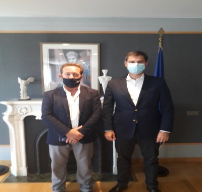 Συνάντηση εργασίας Χάρη Θεοχάρη με τον Σύνδεσμο Δήμων Ιαματικών Πηγών Ελλάδας