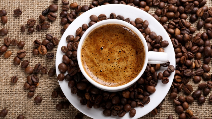 Άσχημα νέα για τους λάτρεις του καφέ - Κινδυνεύουν να παρουσιάσουν ελλείψεις σε βιταμίνες