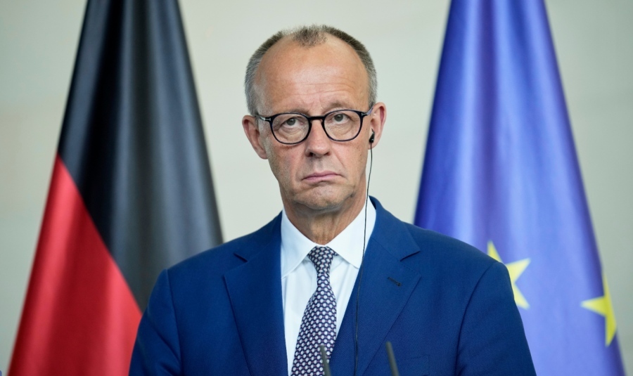 Merz: Η Γερμανία δεν θα εμπλακεί στη Μέση Ανατολή – Μήνυμα σε ΗΠΑ και Ιράν για ασφάλεια, πόλεμο και ενέργεια