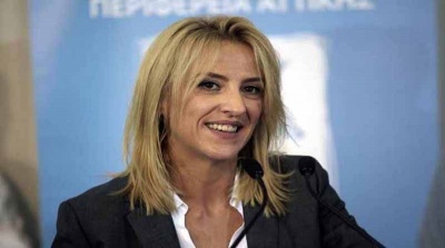 Πόσο «κόκκινη» είναι η Ρένα Δούρου;