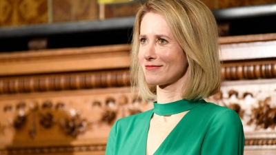 Τραγική ομολογία Kallas: Η ΕΕ μετατράπηκε σε κομπάρσο, δεν βρίσκει καμία χαραμάδα συμμετοχής στις διαπραγματεύσεις για την Ουκρανία