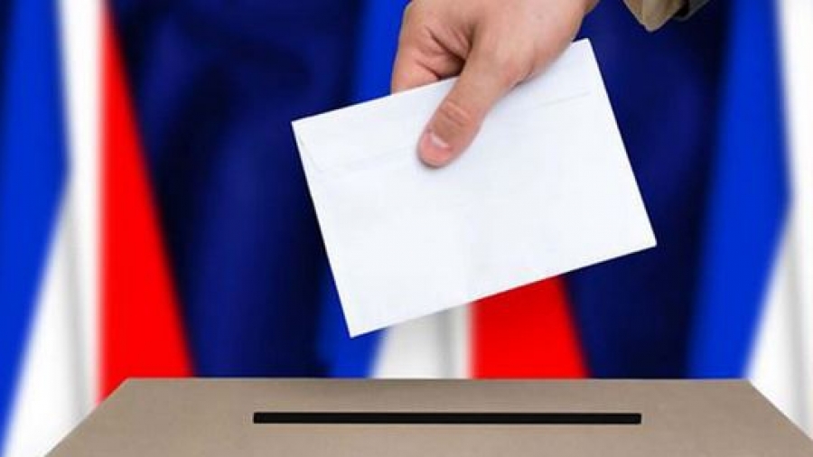 Γαλλία - προεδρικές εκλογές: Στις κάλπες 48,7 εκατ. ψηφοφόροι για τον πρώτο γύρο -  Αποχή και αναποφάσιστοι κρίνουν την αμφίρροπη αναμέτρηση