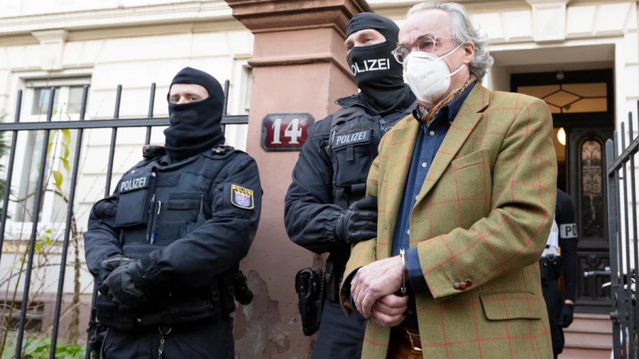 Γερμανία: Στο εδώλιο η ηγετική ομάδα της οργάνωσης «Πολίτες του Ράιχ» που σχεδίαζε πραξικόπημα - 23.000 τα μέλη της