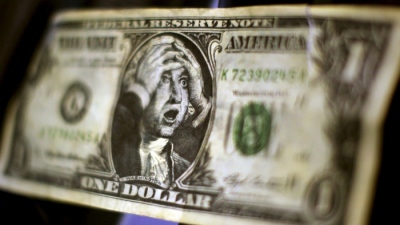 Ιστορική ανατροπή – Πτώση σοκ για το δολάριο στο χαμηλότερο επίπεδο των τελευταίων 20 ετών - Γιατί οι Κεντρικές Τράπεζες το «θάβουν»