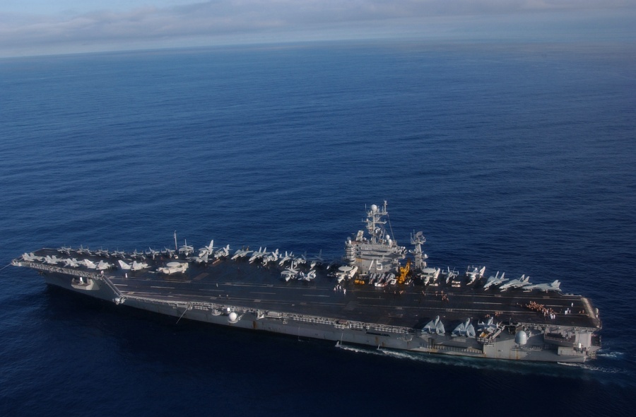 Το αμερικανικό αεροπλανοφόρο USS Truman στη Μεσόγειο