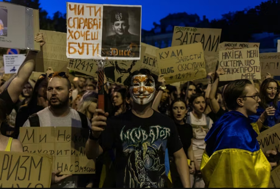 H Ουκρανία είναι ένα από τα πιο διεφθαρμένα κράτη στον κόσμο – Τρώνε τα χρήματα για όπλα και υποδομές, ξεσπά κοινωνική οργή