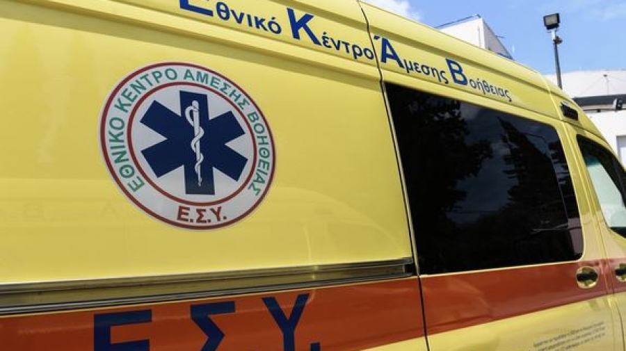 Τραγωδία στη λεωφόρο Αλεξάνδρας: Τρεις νεκροί από σύγκρουση δύο μοτοσικλετών που κατέληξαν σε σταθμευμένο όχημα