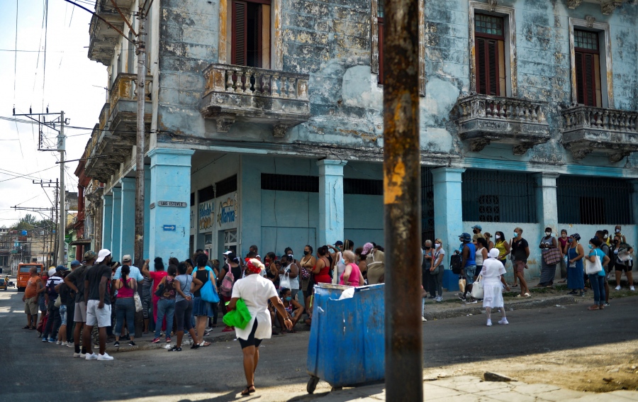 Βαθαίνει η κρίση στην Κούβα - Δραματικές ελλείψεις σε τρόφιμα, φάρμακα, καύσιμα