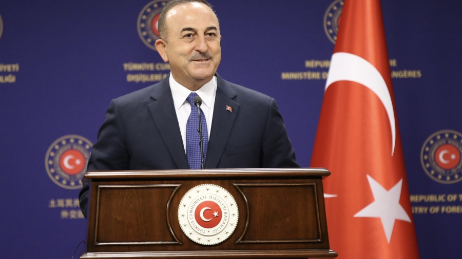 Με κορωνοϊό ο Cavusoglu: Είθε ο Αλλάχ να θεραπεύσει όλους τους ασθενείς μας