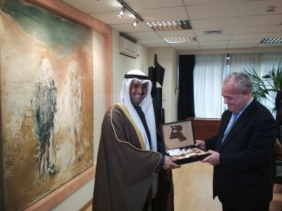 Συνάντηση Δραγασάκη με τον υπουργό Οικονομικών του Κουβέιτ