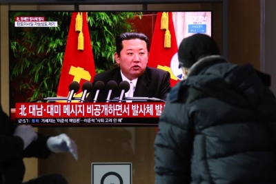 Παρουσία του Kim Yong un η εκτόξευση «υπερηχητικού» πυραύλου της Βόρειας Κορέας