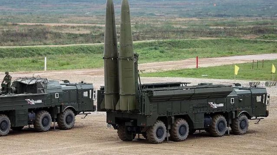 Ρωσικός πύραυλος Iskander κατέστρεψε ουκρανική στρατιωτική στήλη με 20 οχήματα στην περιοχή Sumy