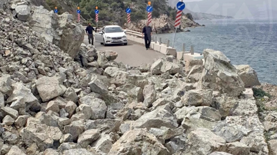 Μεγάλη κατολίσθηση στο Αλεποχώρι – Έκλεισε ο δρόμος