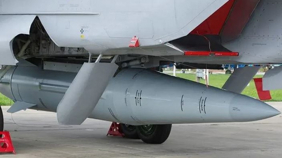 Οι Ρώσοι με 537 πυραύλους και drones ισοπεδώνουν την Ουκρανία – Χτυπήθηκε και νέο F-16