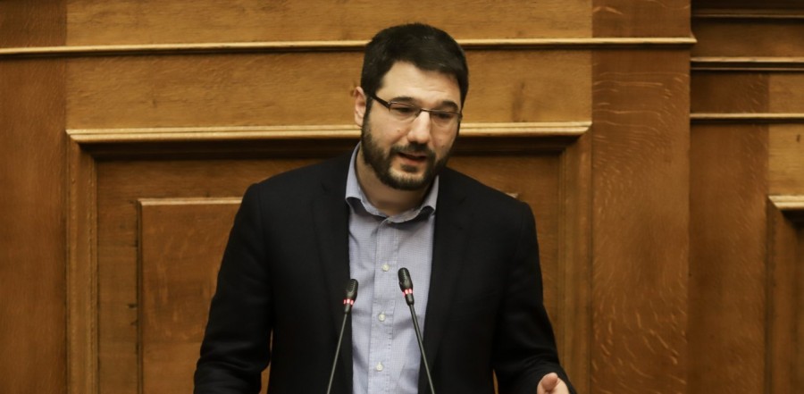 Ηλιόπουλος: Οι μάσκες- κουκούλες της κυβέρνηση θα ήταν για γέλια εάν δεν ήταν για κλάματα και άκρως επικίνδυνες