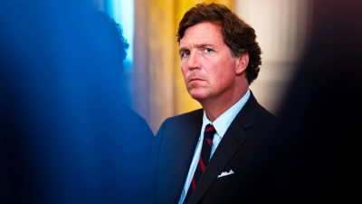 Σεισμός Carlson γκρεμίζει το MAGA: Με «σχέδιο 10 σημείων» τσακίζει τις ελίτ και κατεβαίνει για Πρόεδρος το 2028 - Άγρια ρήξη με Trump