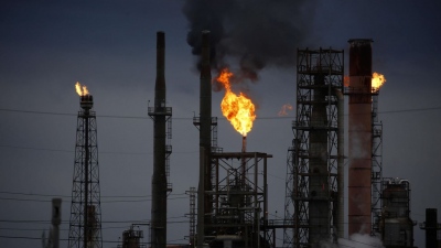 Χάσμα δισεκατομμυρίων - Η «ιστορική συμφωνία» 300 δισ. δολ. του Trump που κατέληξε σε μια επένδυση... 40 εκατ. δολ.