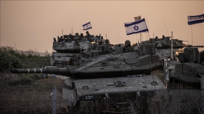 Επικίνδυνες εξελίξεις – Το Ισραήλ στέλνει τανκς στα σύνορα με τον Λίβανο, με πυραύλους Falaq απαντά η Hezbollah