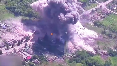 Το Pokrovsk αντίκρισε το... θηρίο - Η συγκλονιστική στιγμή που μία ρωσική FAB 3 τόνων σαρώνει τον ουκρανικό στρατό (vid)