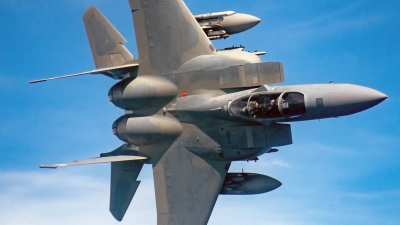 Οι ΗΠΑ αποσύρουν σταδιακά τη μοίρα F-15 από την Ιαπωνία